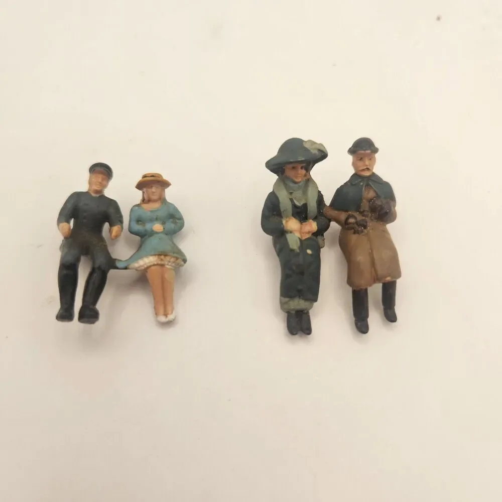 CORGI TOYS DAIMLER 1910 RED METAL A5 1:43 w Driver and‎ Passengers RARE!